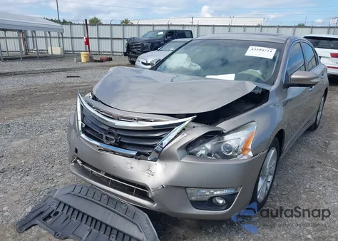 2013 Nissan Altima 2.5 Sv z USA, uszkodzony, nr VIN 1N4AL3AP4DC113436